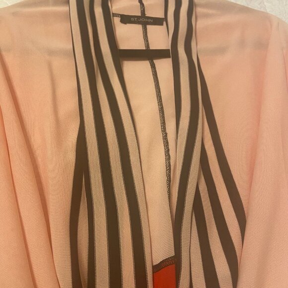 ALMOST NWOT St. John Knit Sweater - M/L - Picture 4 of 4